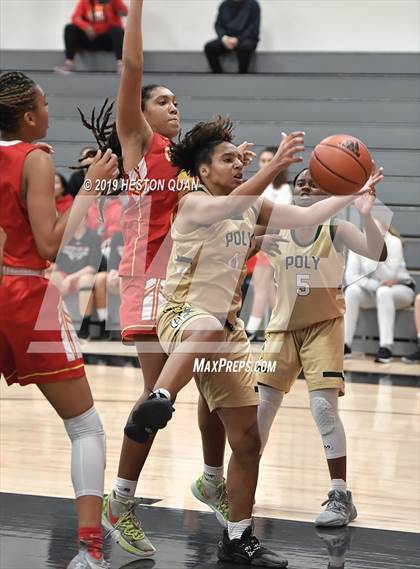 Thumbnail 1 in Cathedral Catholic vs. Long Beach Poly (Troy Classic) photogallery.