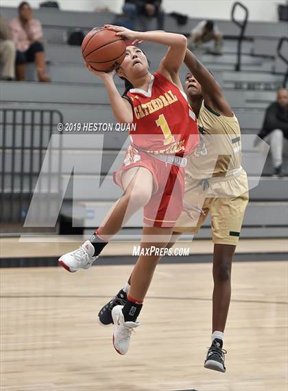Thumbnail 3 in Cathedral Catholic vs. Long Beach Poly (Troy Classic) photogallery.