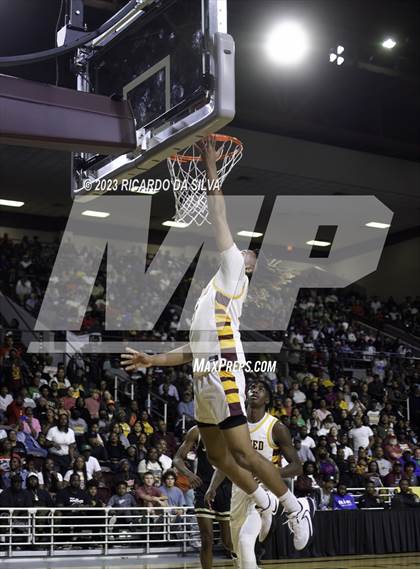 Thumbnail 1 in Jordan vs Beaumont United (UIL 6A Region 3 & 4 Regional Semifinal) photogallery.