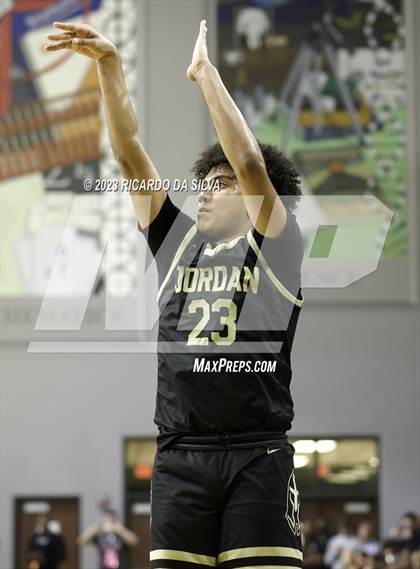 Thumbnail 2 in Jordan vs Beaumont United (UIL 6A Region 3 & 4 Regional Semifinal) photogallery.