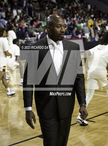 Thumbnail 3 in Jordan vs Beaumont United (UIL 6A Region 3 & 4 Regional Semifinal) photogallery.