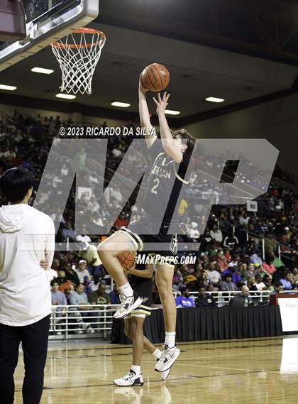 Thumbnail 3 in Jordan vs Beaumont United (UIL 6A Region 3 & 4 Regional Semifinal) photogallery.