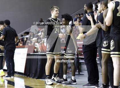 Thumbnail 1 in Jordan vs Beaumont United (UIL 6A Region 3 & 4 Regional Semifinal) photogallery.