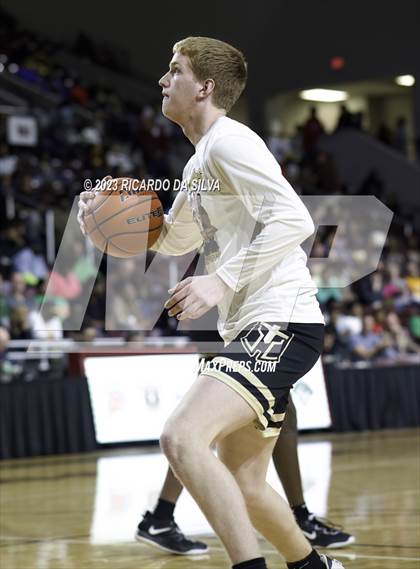 Thumbnail 3 in Jordan vs Beaumont United (UIL 6A Region 3 & 4 Regional Semifinal) photogallery.