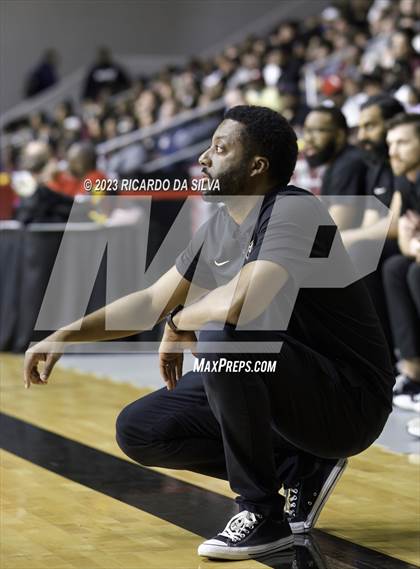 Thumbnail 1 in Jordan vs Beaumont United (UIL 6A Region 3 & 4 Regional Semifinal) photogallery.