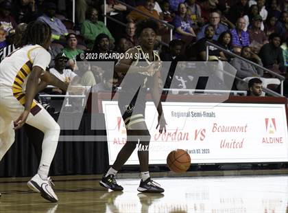 Thumbnail 1 in Jordan vs Beaumont United (UIL 6A Region 3 & 4 Regional Semifinal) photogallery.