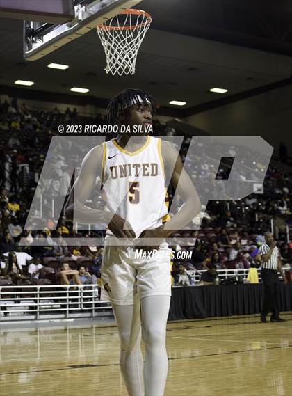 Thumbnail 1 in Jordan vs Beaumont United (UIL 6A Region 3 & 4 Regional Semifinal) photogallery.