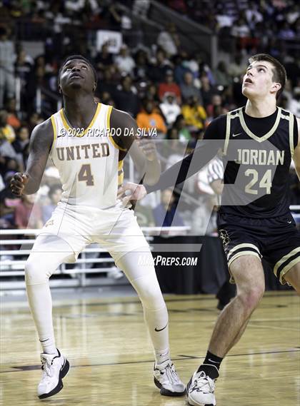 Thumbnail 1 in Jordan vs Beaumont United (UIL 6A Region 3 & 4 Regional Semifinal) photogallery.