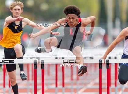 Thumbnail 1 in Harold Scott Invitational (100-Meter hurdles) photogallery.