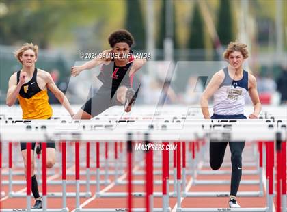 Thumbnail 2 in Harold Scott Invitational (100-Meter hurdles) photogallery.