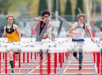 Thumbnail 1 in Harold Scott Invitational (100-Meter hurdles) photogallery.