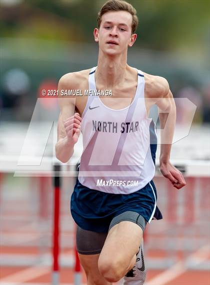 Thumbnail 3 in Harold Scott Invitational (100-Meter hurdles) photogallery.