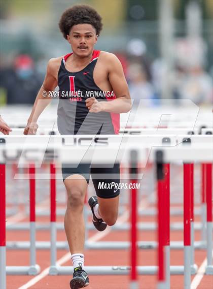 Thumbnail 3 in Harold Scott Invitational (100-Meter hurdles) photogallery.