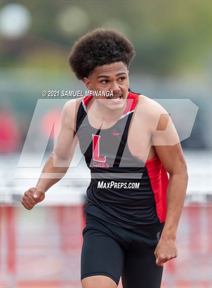 Thumbnail 2 in Harold Scott Invitational (100-Meter hurdles) photogallery.