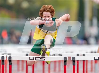 Thumbnail 1 in Harold Scott Invitational (100-Meter hurdles) photogallery.