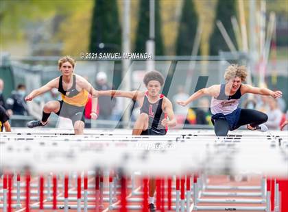Thumbnail 3 in Harold Scott Invitational (100-Meter hurdles) photogallery.