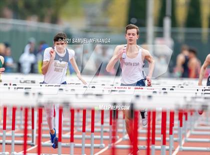 Thumbnail 1 in Harold Scott Invitational (100-Meter hurdles) photogallery.