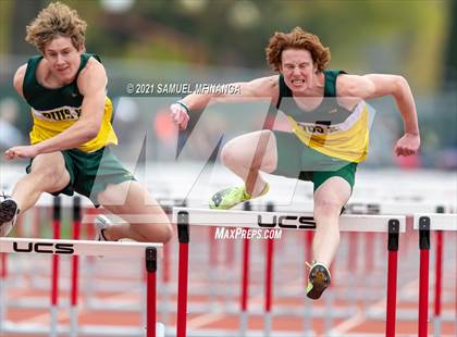 Thumbnail 3 in Harold Scott Invitational (100-Meter hurdles) photogallery.