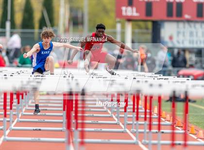 Thumbnail 1 in Harold Scott Invitational (100-Meter hurdles) photogallery.