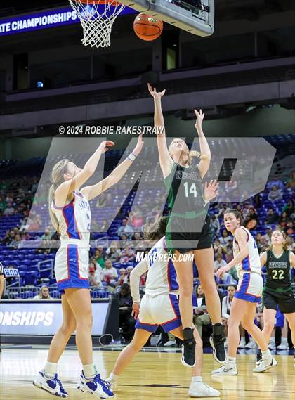 Thumbnail 2 in Valley vs. Neches (UIL 1A Basketball Semifinal) photogallery.