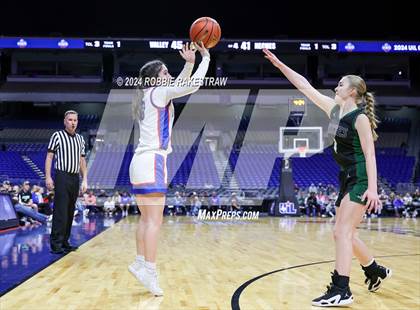 Thumbnail 2 in Valley vs. Neches (UIL 1A Basketball Semifinal) photogallery.