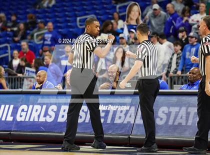 Thumbnail 3 in Valley vs. Neches (UIL 1A Basketball Semifinal) photogallery.
