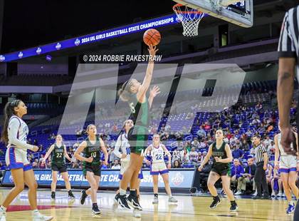 Thumbnail 2 in Valley vs. Neches (UIL 1A Basketball Semifinal) photogallery.