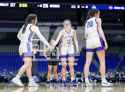 Thumbnail 1 in Valley vs. Neches (UIL 1A Basketball Semifinal) photogallery.