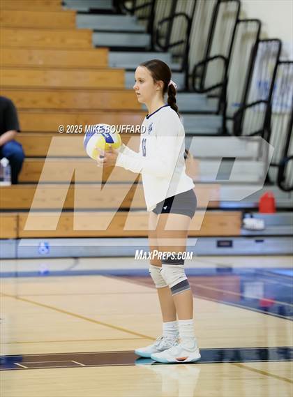Thumbnail 2 in JV: Santa Barbara @ Dos Pueblos photogallery.