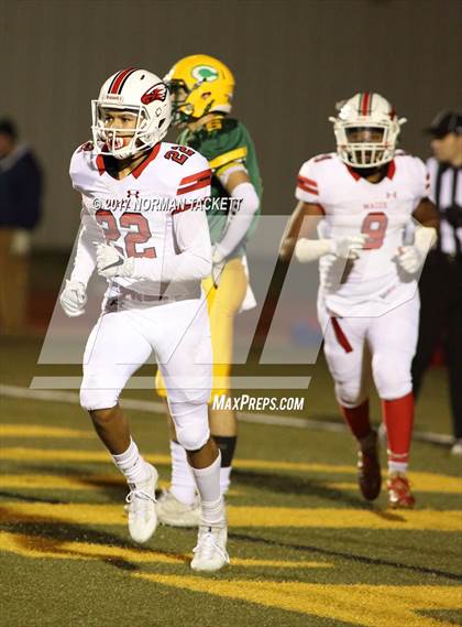 Thumbnail 2 in Bishop Carroll vs. Maize (KSHSAA 5A Quarterfinal) photogallery.