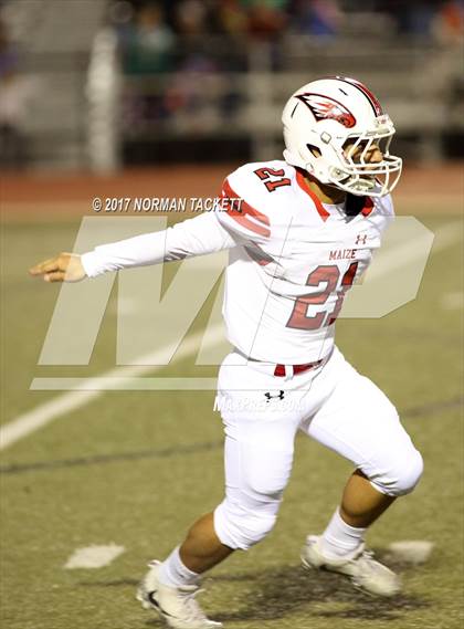 Thumbnail 1 in Bishop Carroll vs. Maize (KSHSAA 5A Quarterfinal) photogallery.