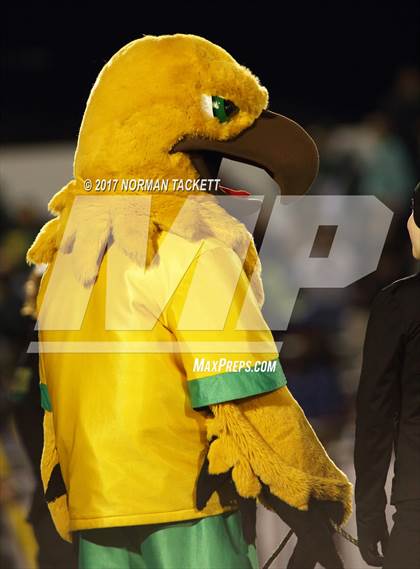 Thumbnail 1 in Bishop Carroll vs. Maize (KSHSAA 5A Quarterfinal) photogallery.