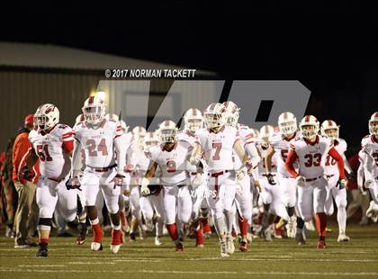 Thumbnail 3 in Bishop Carroll vs. Maize (KSHSAA 5A Quarterfinal) photogallery.