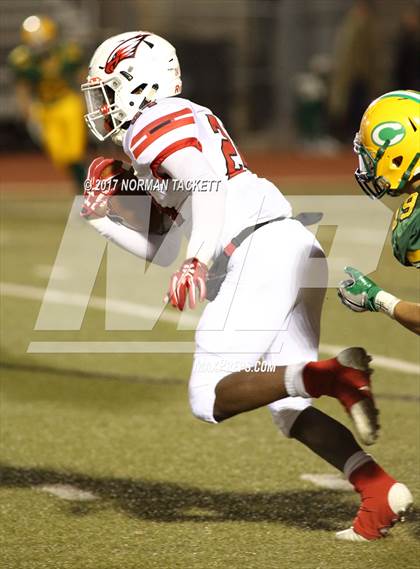 Thumbnail 2 in Bishop Carroll vs. Maize (KSHSAA 5A Quarterfinal) photogallery.