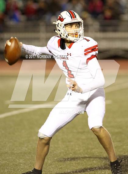 Thumbnail 1 in Bishop Carroll vs. Maize (KSHSAA 5A Quarterfinal) photogallery.