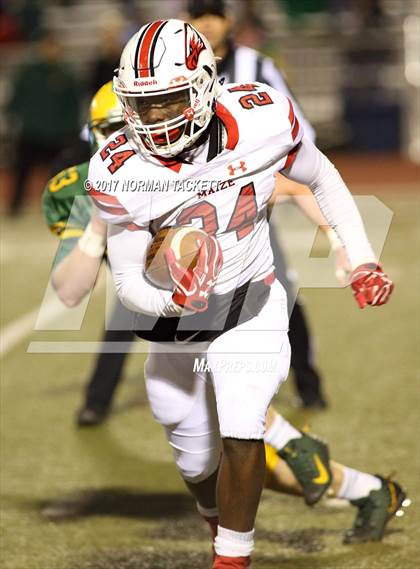 Thumbnail 2 in Bishop Carroll vs. Maize (KSHSAA 5A Quarterfinal) photogallery.