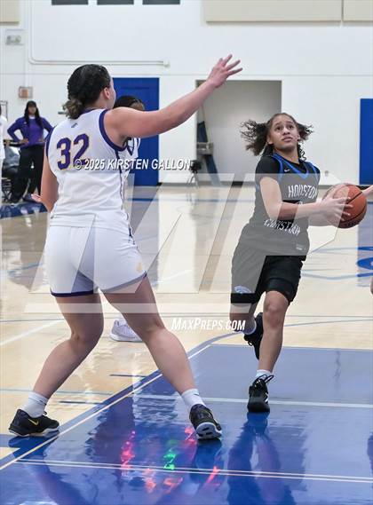 Thumbnail 2 in Kinkaid vs. Houston Christian photogallery.