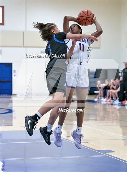 Thumbnail 3 in Kinkaid vs. Houston Christian photogallery.