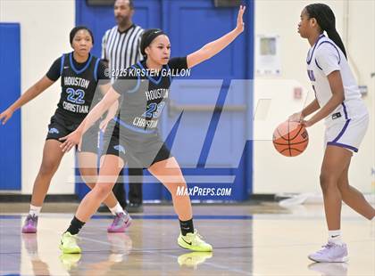 Thumbnail 3 in Kinkaid vs. Houston Christian photogallery.