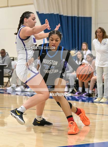 Thumbnail 2 in Kinkaid vs. Houston Christian photogallery.