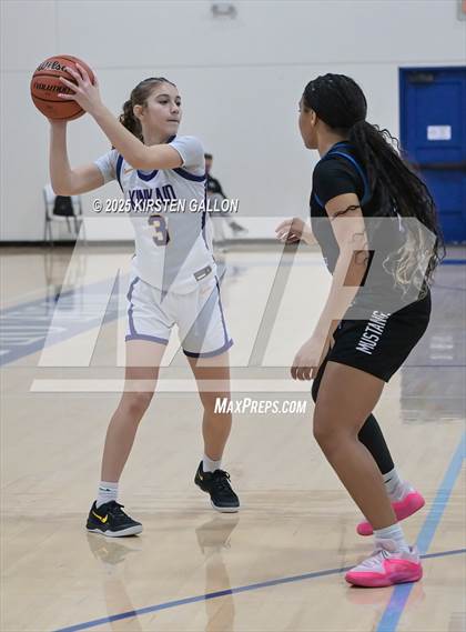 Thumbnail 2 in Kinkaid vs. Houston Christian photogallery.