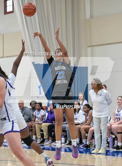 Thumbnail 2 in Kinkaid vs. Houston Christian photogallery.