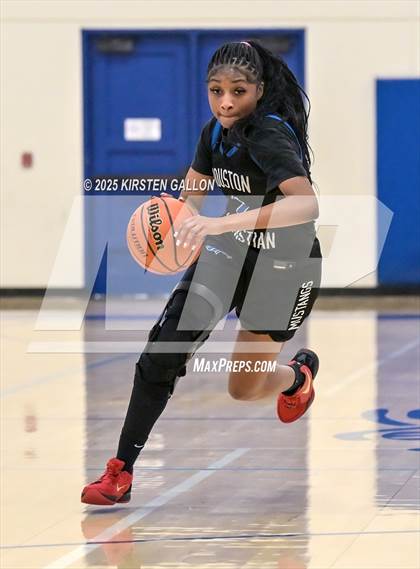 Thumbnail 3 in Kinkaid vs. Houston Christian photogallery.