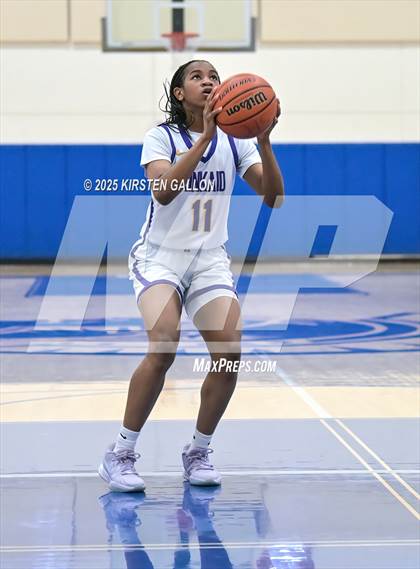 Thumbnail 2 in Kinkaid vs. Houston Christian photogallery.