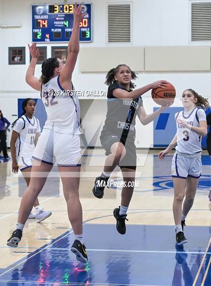 Thumbnail 3 in Kinkaid vs. Houston Christian photogallery.