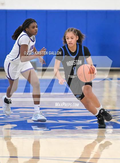 Thumbnail 1 in Kinkaid vs. Houston Christian photogallery.