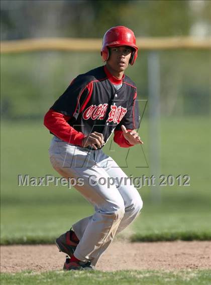 Thumbnail 3 in Menlo-Atherton @ Cordova (Cordova Easter Tournament) photogallery.