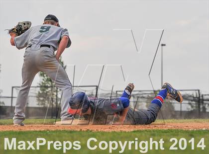 Thumbnail 1 in ThunderRidge vs. Cherry Creek (CHSAA 5A 3rd Round) photogallery.