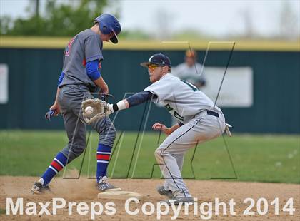 Thumbnail 2 in ThunderRidge vs. Cherry Creek (CHSAA 5A 3rd Round) photogallery.