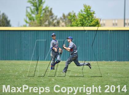 Thumbnail 3 in ThunderRidge vs. Cherry Creek (CHSAA 5A 3rd Round) photogallery.
